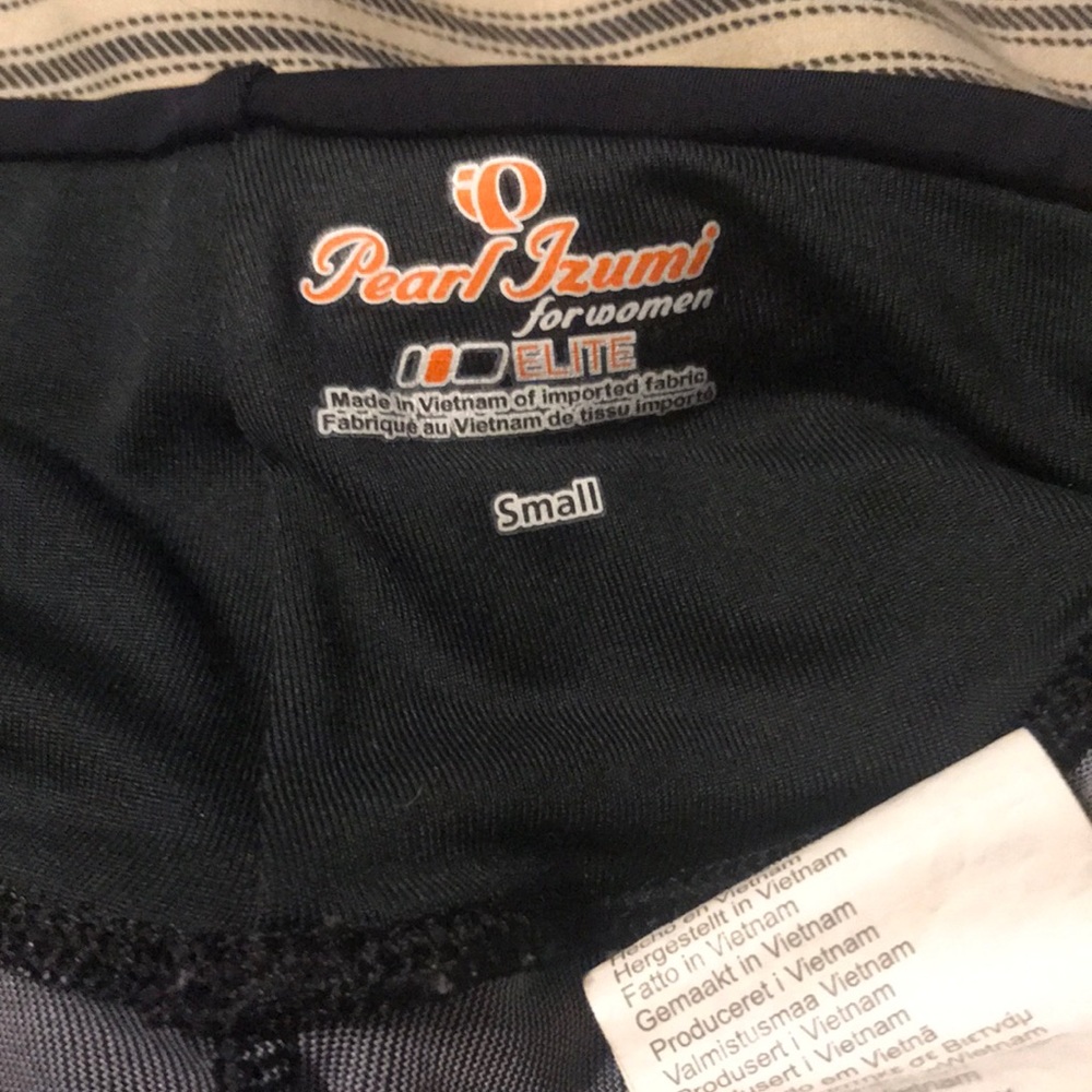 Pearl Izumi women’s padded cycling shorts